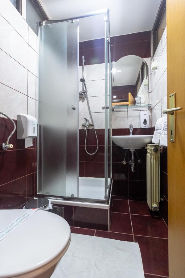Motel Atos Laktaši Dış mekan fotoğraf