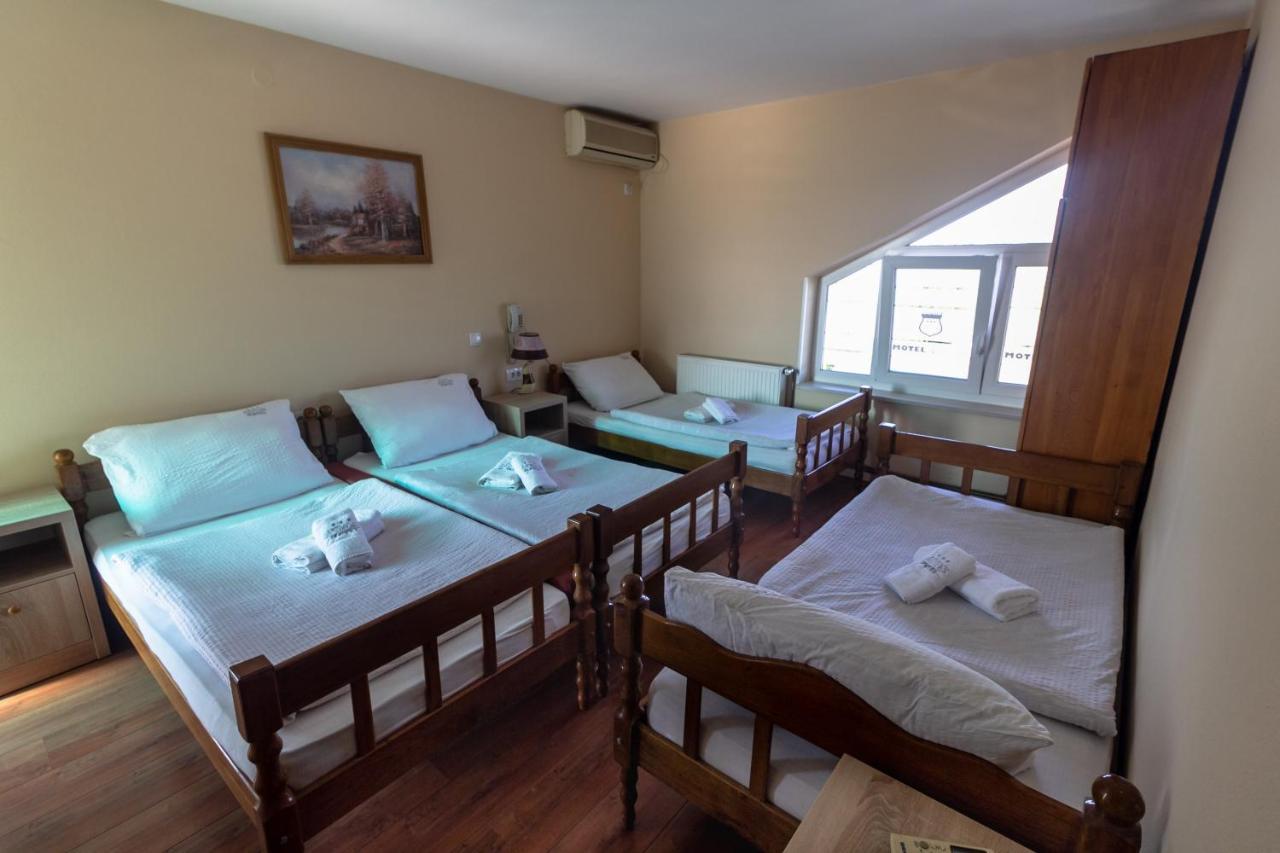 Motel Atos Laktaši Dış mekan fotoğraf
