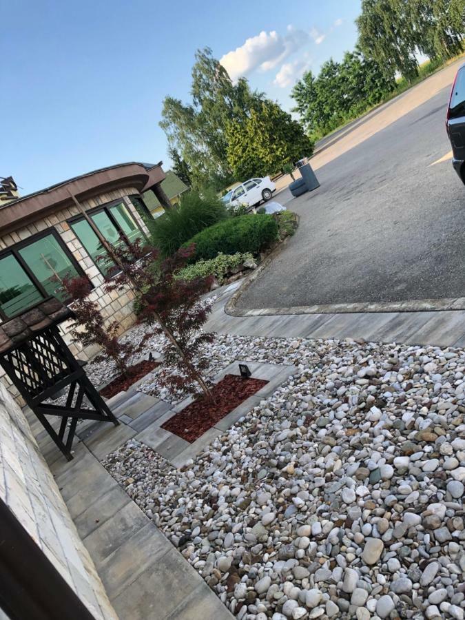 Motel Atos Laktaši Dış mekan fotoğraf