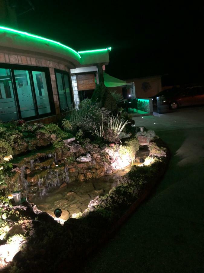 Motel Atos Laktaši Dış mekan fotoğraf
